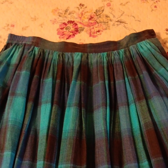 Teal and Navy Blue Plaid Pleated Midi Skirt - Picture 5 of 6